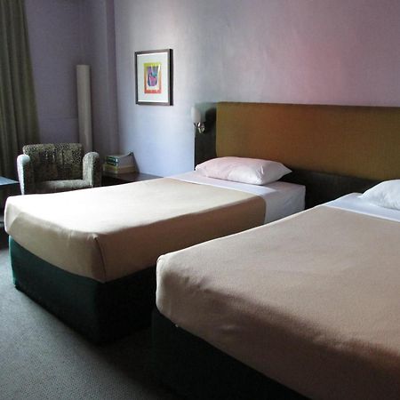 Strand Hotel Сингапур Стая снимка
